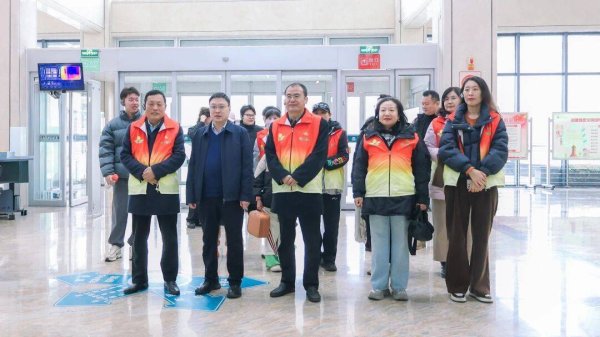 “枣小青”携手枣庄市立第二医院开展学雷锋志愿服务活动